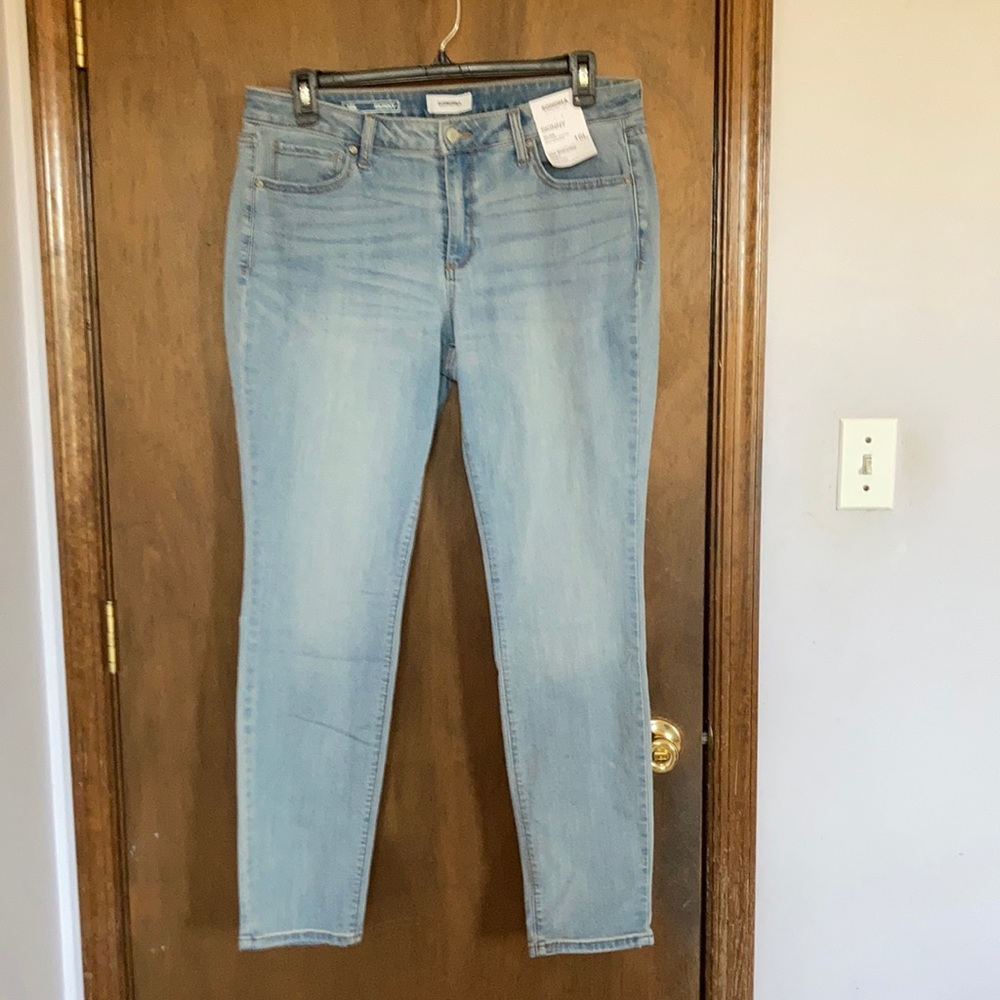 Sonoma skinny midrise jean 16 L all day comfort holds its shape